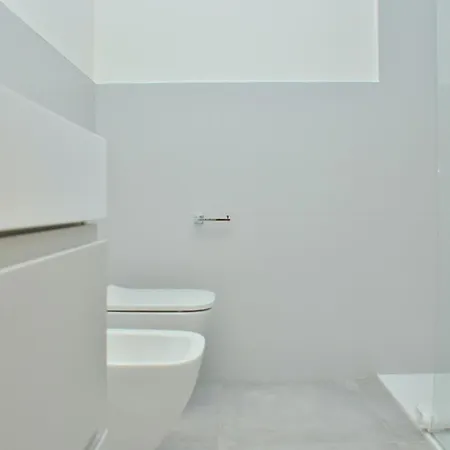 Stylish Beachfront Flat In With Pool Apartment *